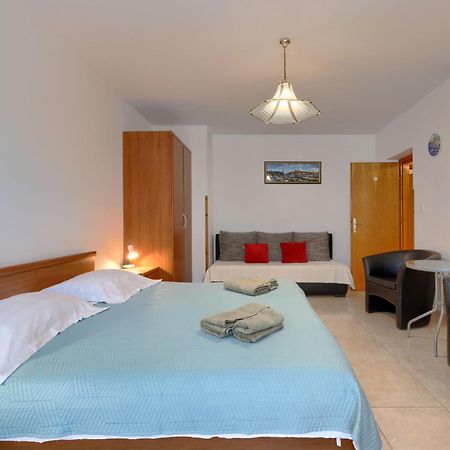 Apartment Alba - Roj157 By Interhome Rovinj Eksteriør bilde